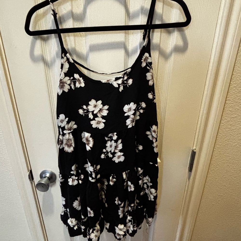 Brandy Melville Black and White Floral Strapless Dress